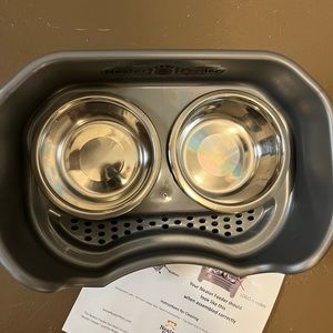 Neater Feeder Express for Dogs New With Tags Mess proof Dog Food Bowl / Feeding